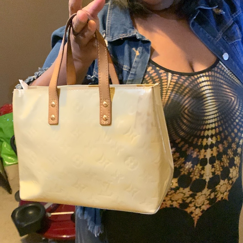 LV